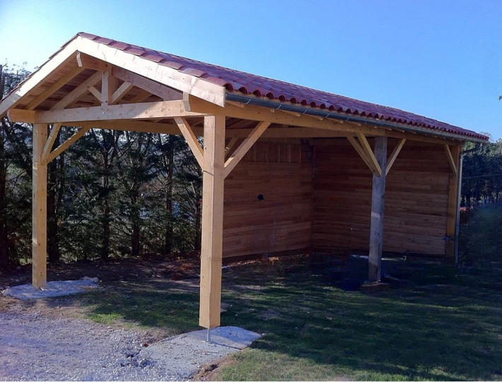 Photo: Installation d'un carport à Pujols (47) - Comparin