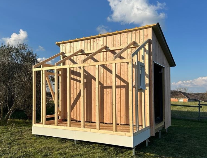 Photo: Abri de jardin ossature bois